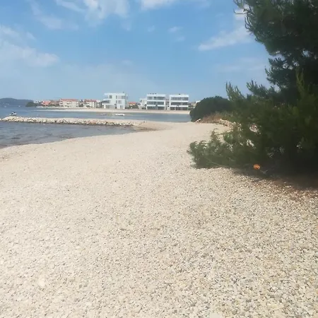 Apartman Perla *